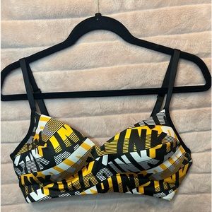 Victoria’s Secret Pink Cool & Comfy wireless sports bra.